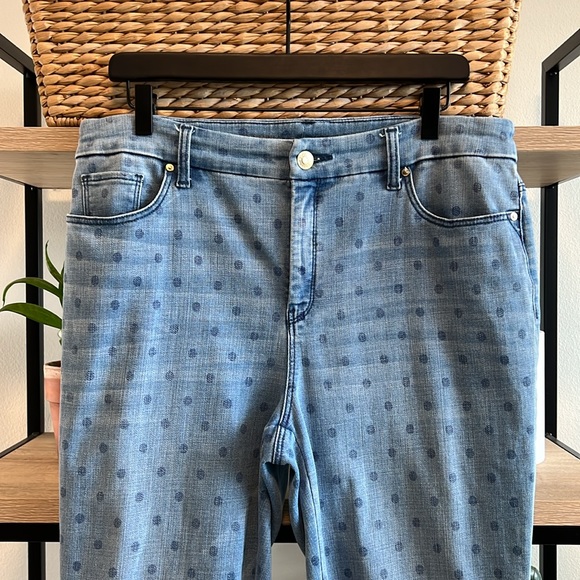 Chico's High-Rise The So Slimming Girlfriend Slim Leg Crop Polka Dot Jean, 12 - Picture 2 of 10